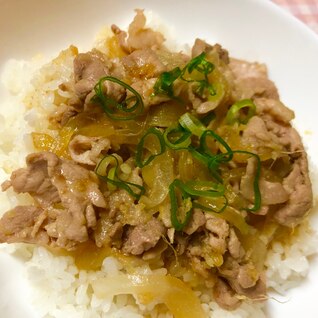 簡単！豚こま生姜焼き丼